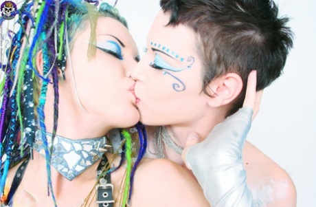 Alternative girl Scar 13 has strapon lesbian sex with a cute dyke