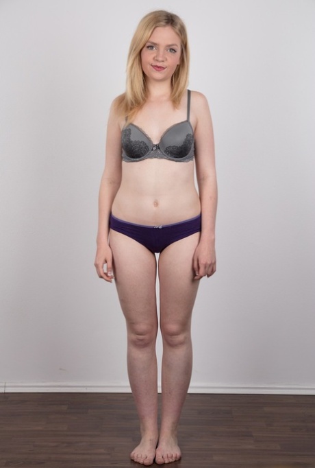 Young amateur model Michaela tries her luck at posing in the nude