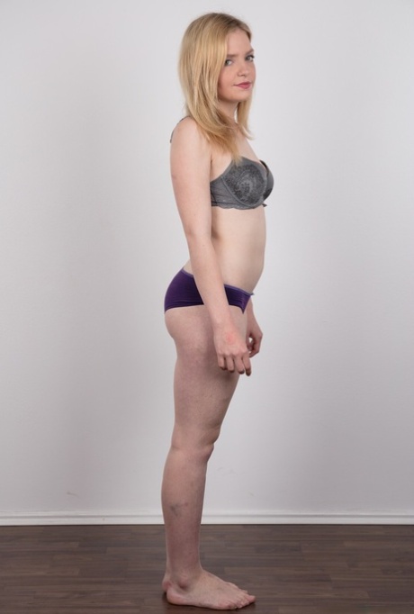 Young amateur model Michaela tries her luck at posing in the nude