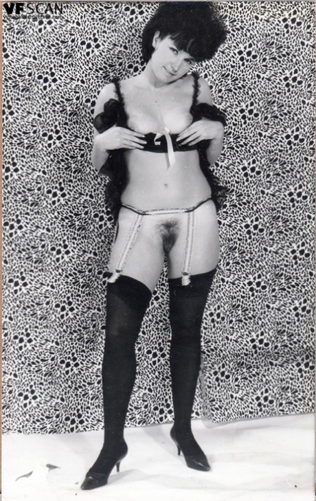 Vintage sluts in stockings bend over and spread to show their hot wares