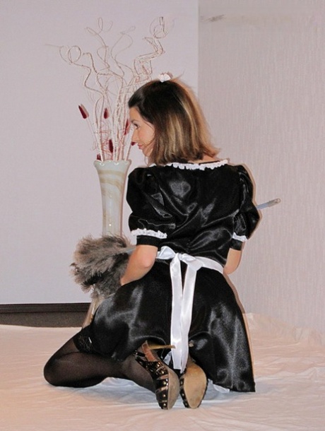 Amateur chick models by herself in cosplay wear before sex with her boyfriend