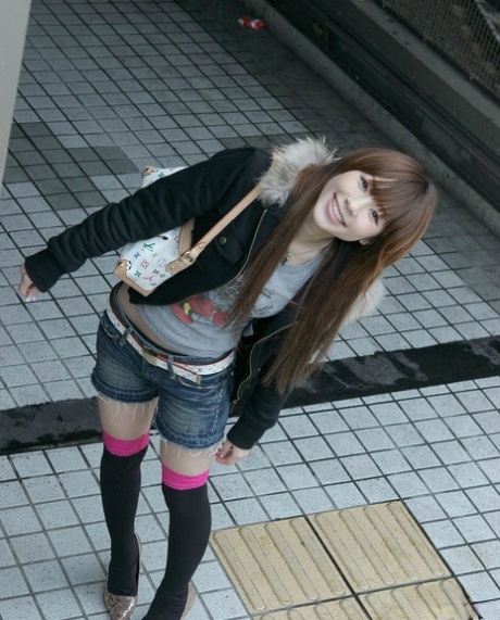 Japanese teen Hayase exposes her bra during a non-nude session