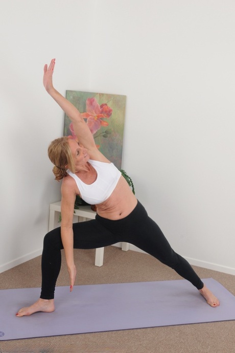 Fit 30 plus woman Jenna Covelli doffs spandex attire for nude yoga session