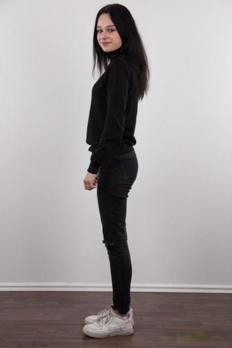 Dark-haired amateur Sona ditches all-black clothing to get totally naked