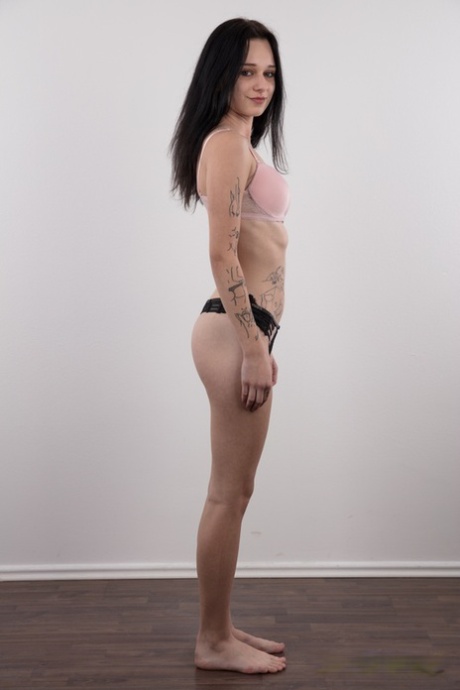 Dark-haired amateur Sona ditches all-black clothing to get totally naked
