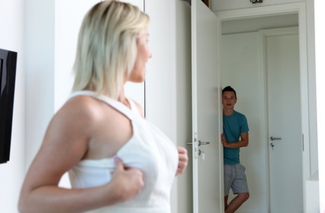 Blonde girl Zazie has sexual intercourse with her new stepbrother