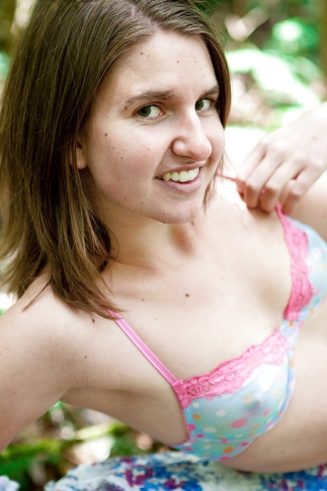 Pretty 18 year old first timer Elizabeth H shows off skinny body outdoors