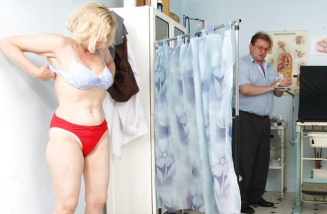 Big busted mature blonde gets her hairy muff examed by gyno