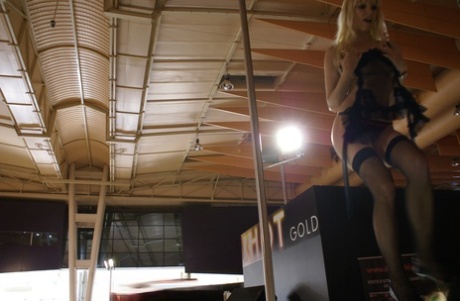 Blonde amateur dancer Lena Cova displays her stripping skills in stockings