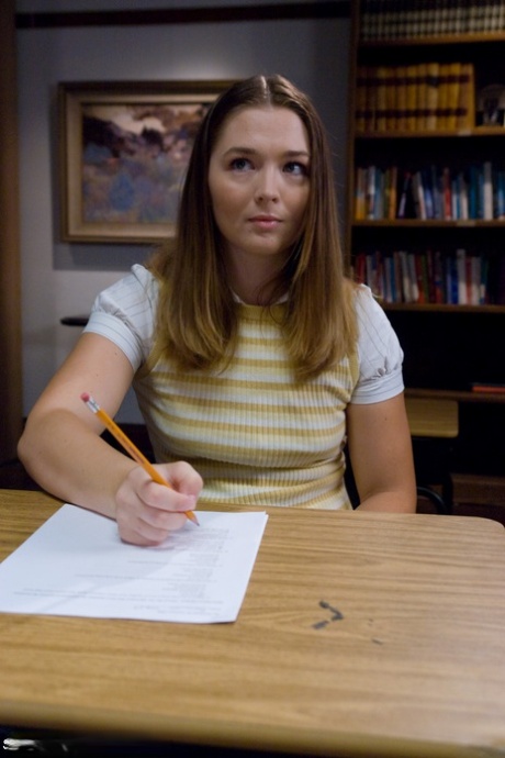 Teen with a big ass Savannah West gets spanked & fingered by her teacher