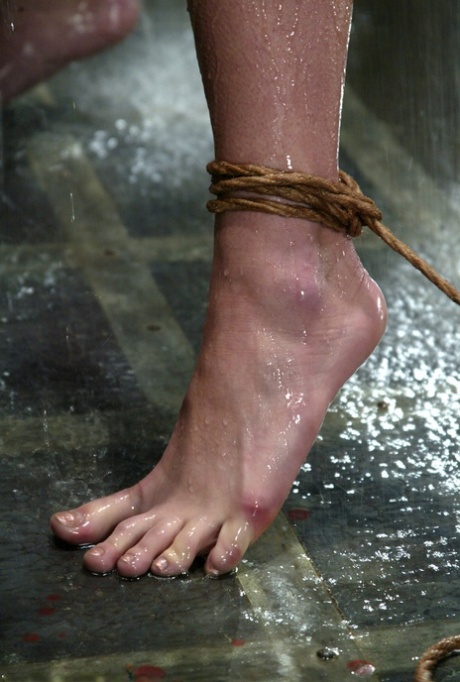 Water Bondage starring Harmony XXX Pics