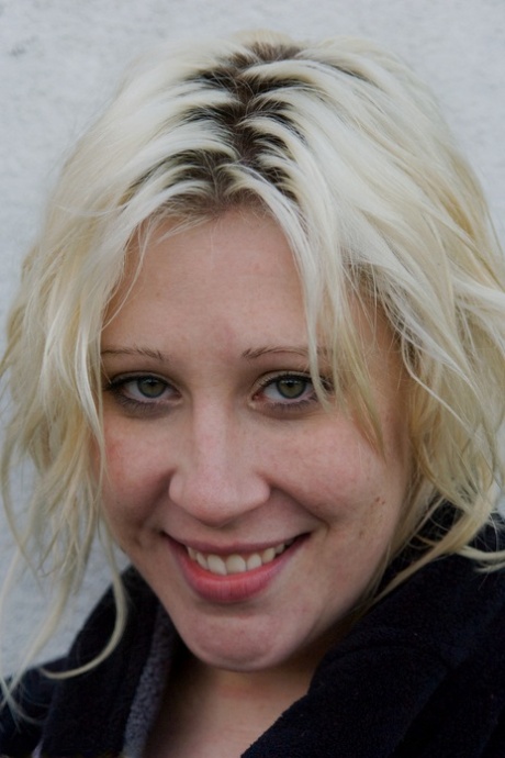 Blonde Krissy Leigh receives monster facials by two perverted guys