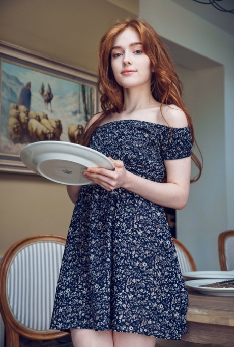 Glamorous redhead Jia Lissa shows every inch of her petite naked body