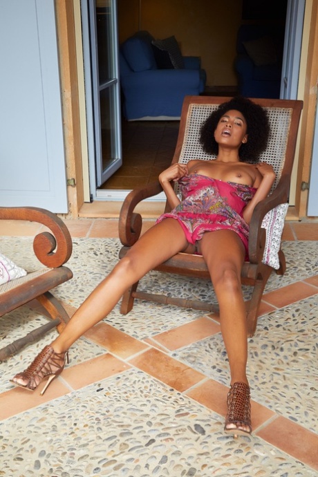 Sexy Brazilian teen Luna C showing her gorgeous pussy & her lickable asshole