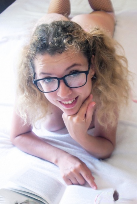Goddess Nudes performed by Ivetta Hot Gallery