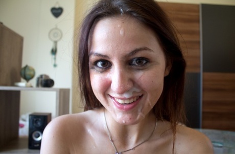 Horny babe unveils her big ass, blows a cock and gets a big sticky facial