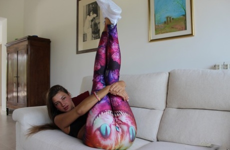 Skinny brunette Melena Tara shows off her big booty in her sexy leggings