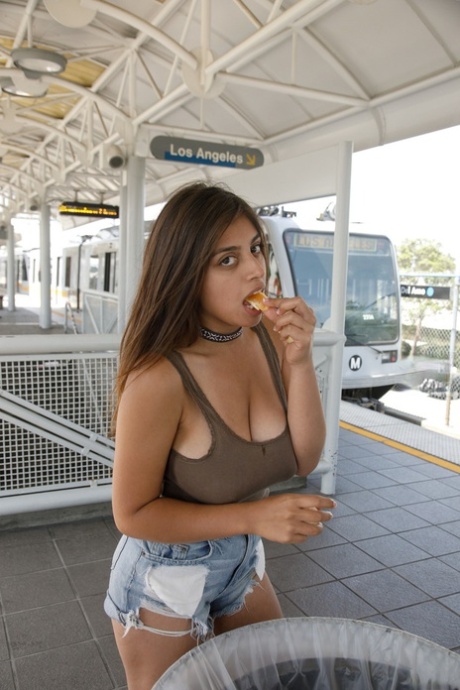 Amateur babe Ella Knox flashes her big boobs and poses in public
