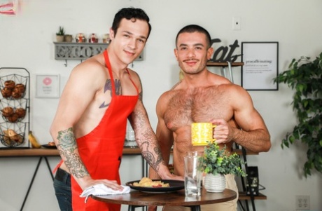 Gay hunks Diego Daniels & Jayden Marcos blow each other & have wild anal sex