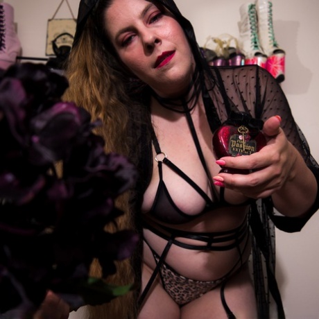Lana Del Lust Official featuring Lana Del Lust Hot Photos
