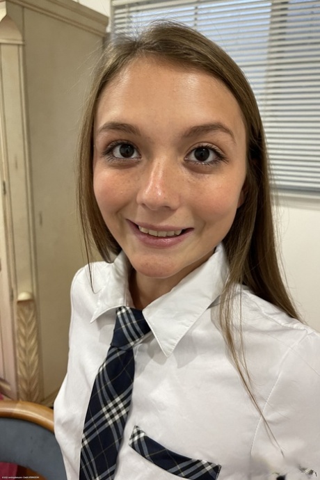 Cute amateur teen Mira Monroe showing her big ass and holes up close
