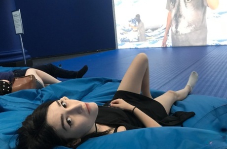 Slim brunette amateur Ivy Aura flashes her hot undies & flaunts her sexy legs