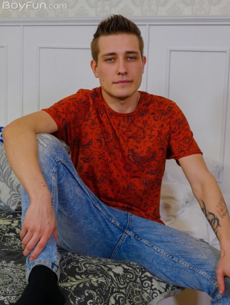 Boy Fun featuring Evan Novak Porn Images