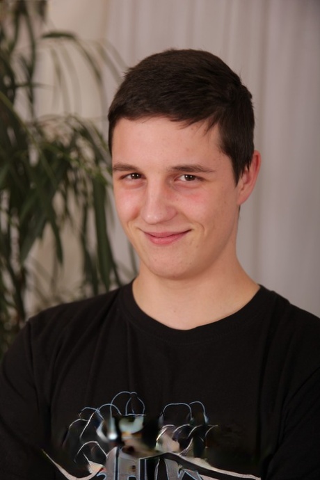 Twink Michael Haze strips naked & jerks his small dick until he ejaculates