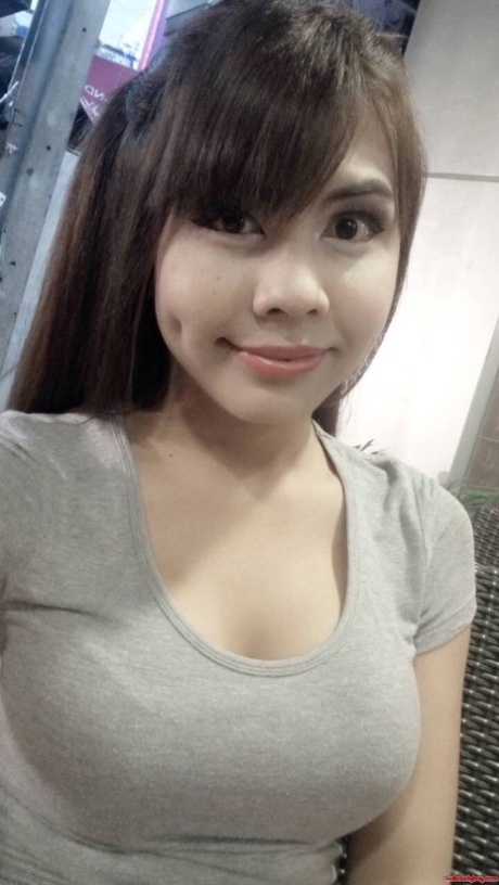 Pretty Asian shemale shows her lovely juicy tits in a sexy compilation