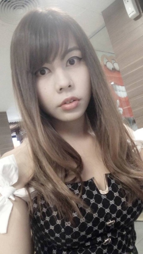 Pretty Asian shemale shows her lovely juicy tits in a sexy compilation