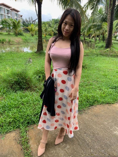 Petite Asian amateur Pangpang exposes her round ass and takes a dick in POV