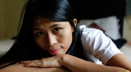Skinny Filipina Adelia gets her sweet innocent pussy stretched by a nice dick