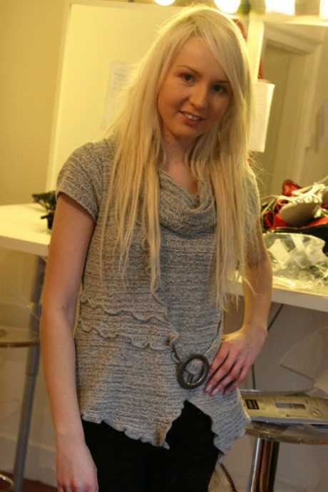 Porn Pics Naked XXX
