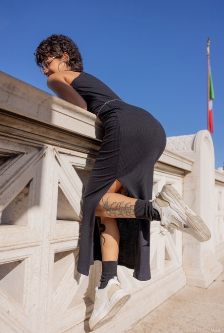 Watch 4 Beauty performed by Lilith Baph Naked XXX